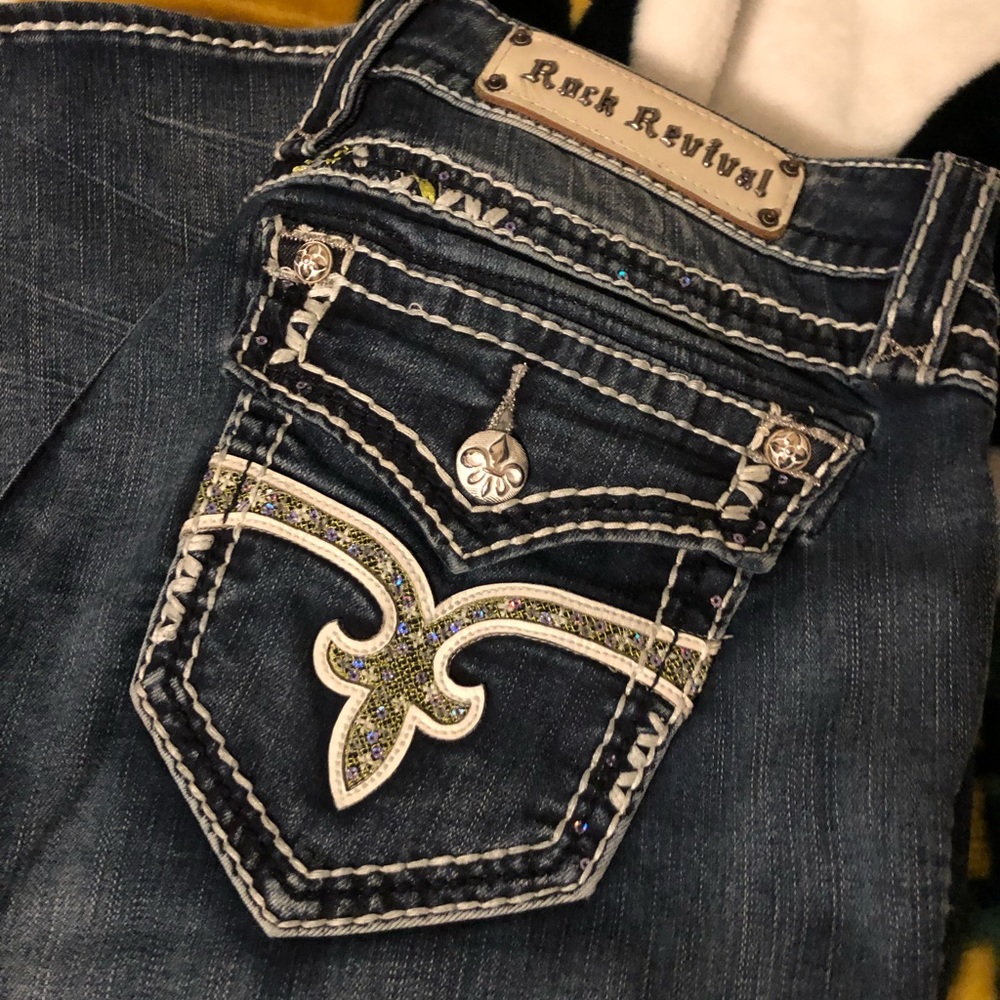 Rock Revival Jeans 32